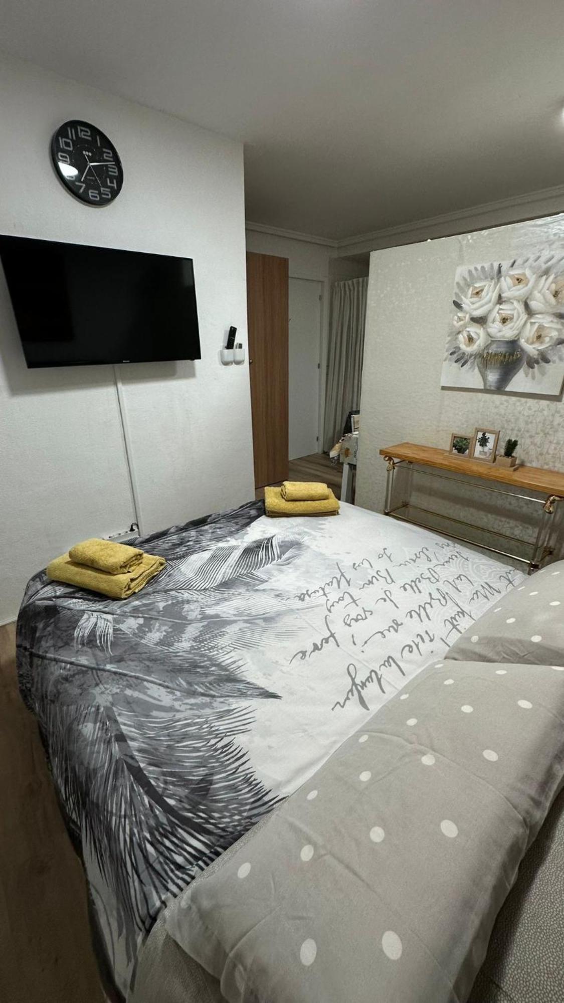Alicante Postiguet Studios Apartment Alicante