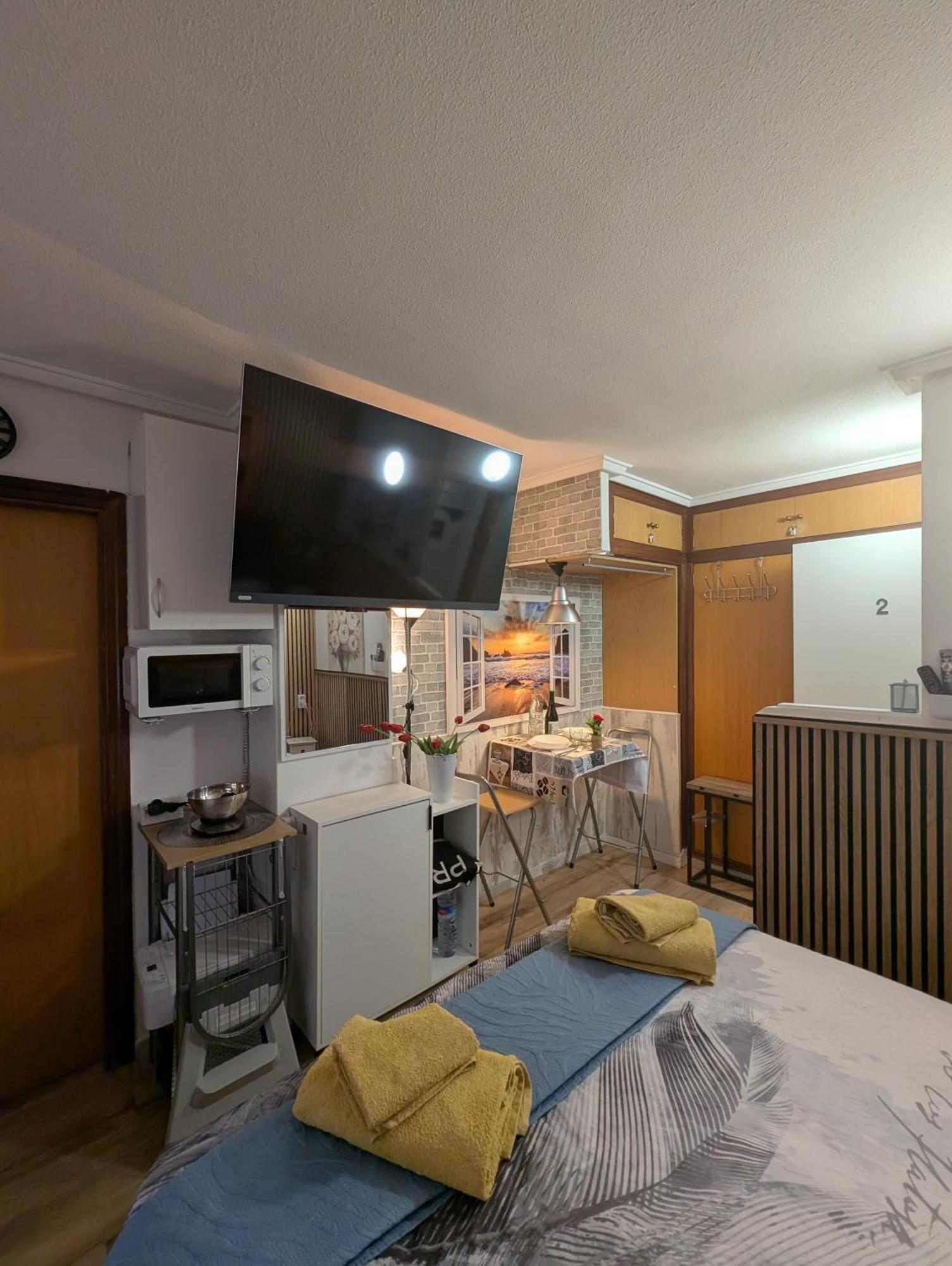 Alicante Postiguet Studios Apartment