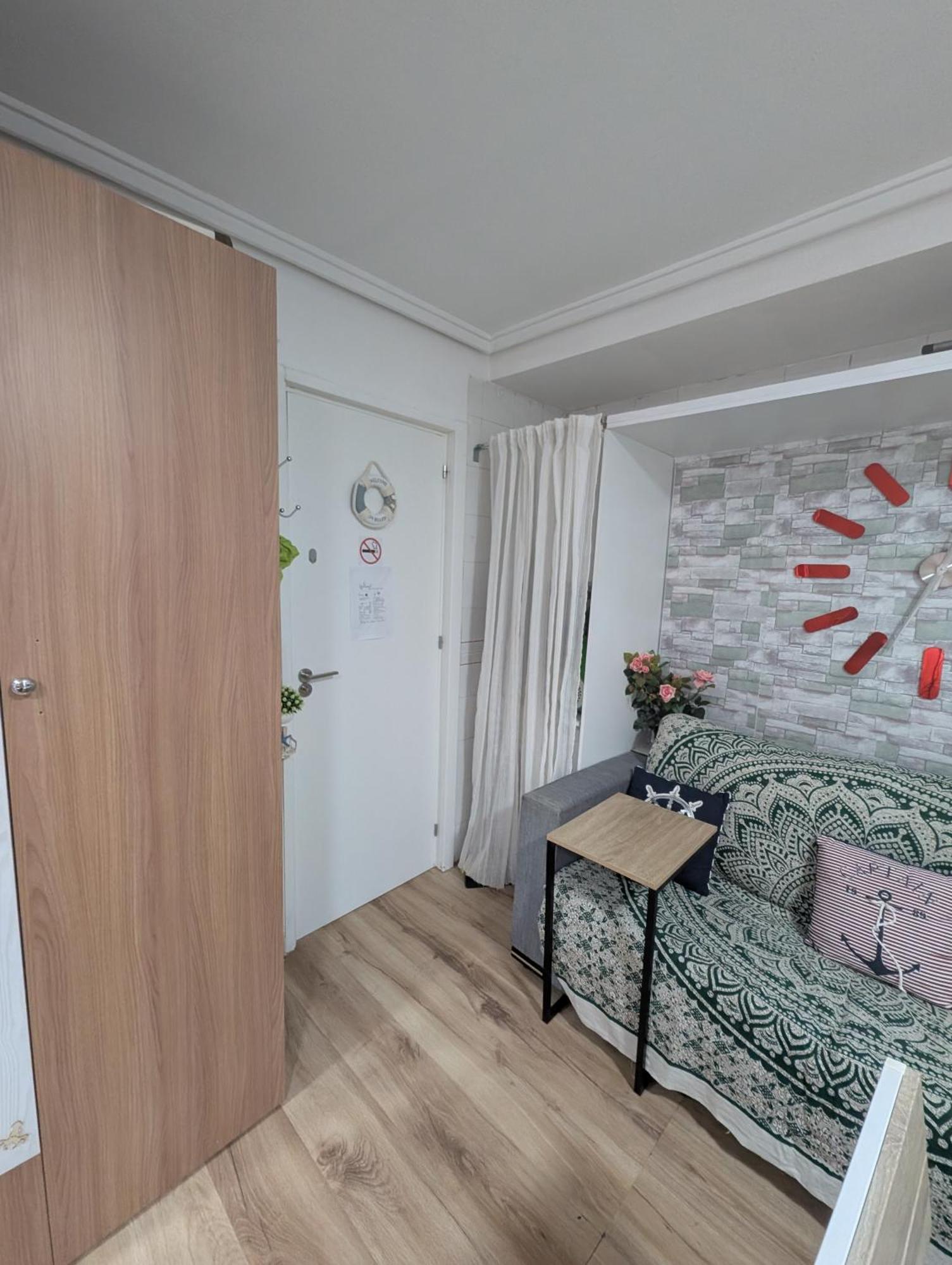 Alicante Postiguet Studios Apartment Alicante