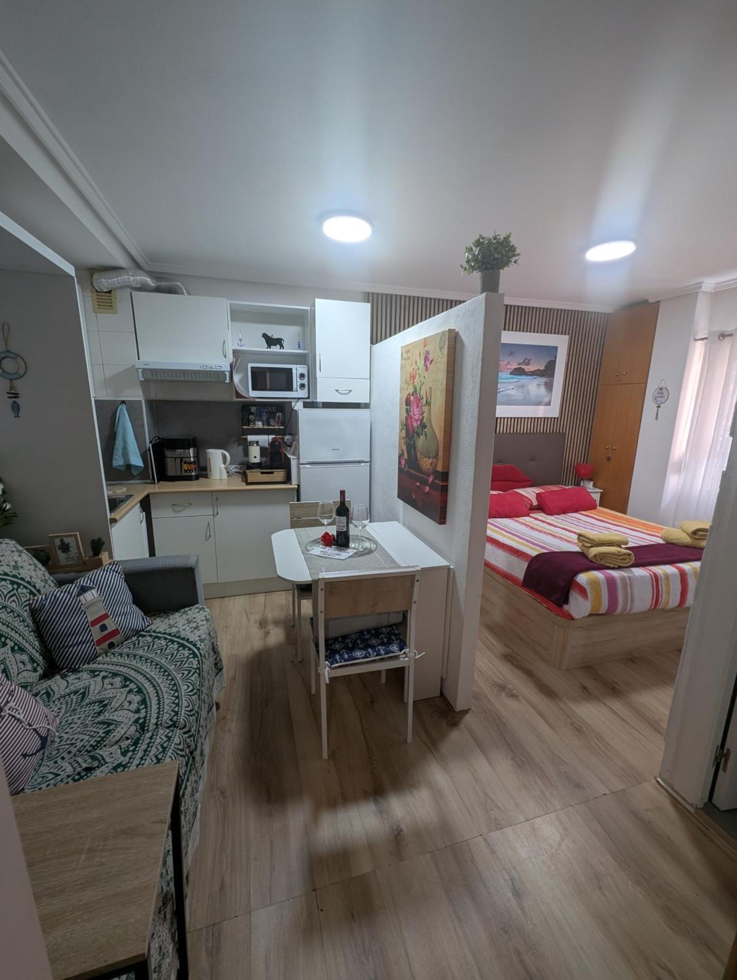 Alicante Postiguet Studios Apartment